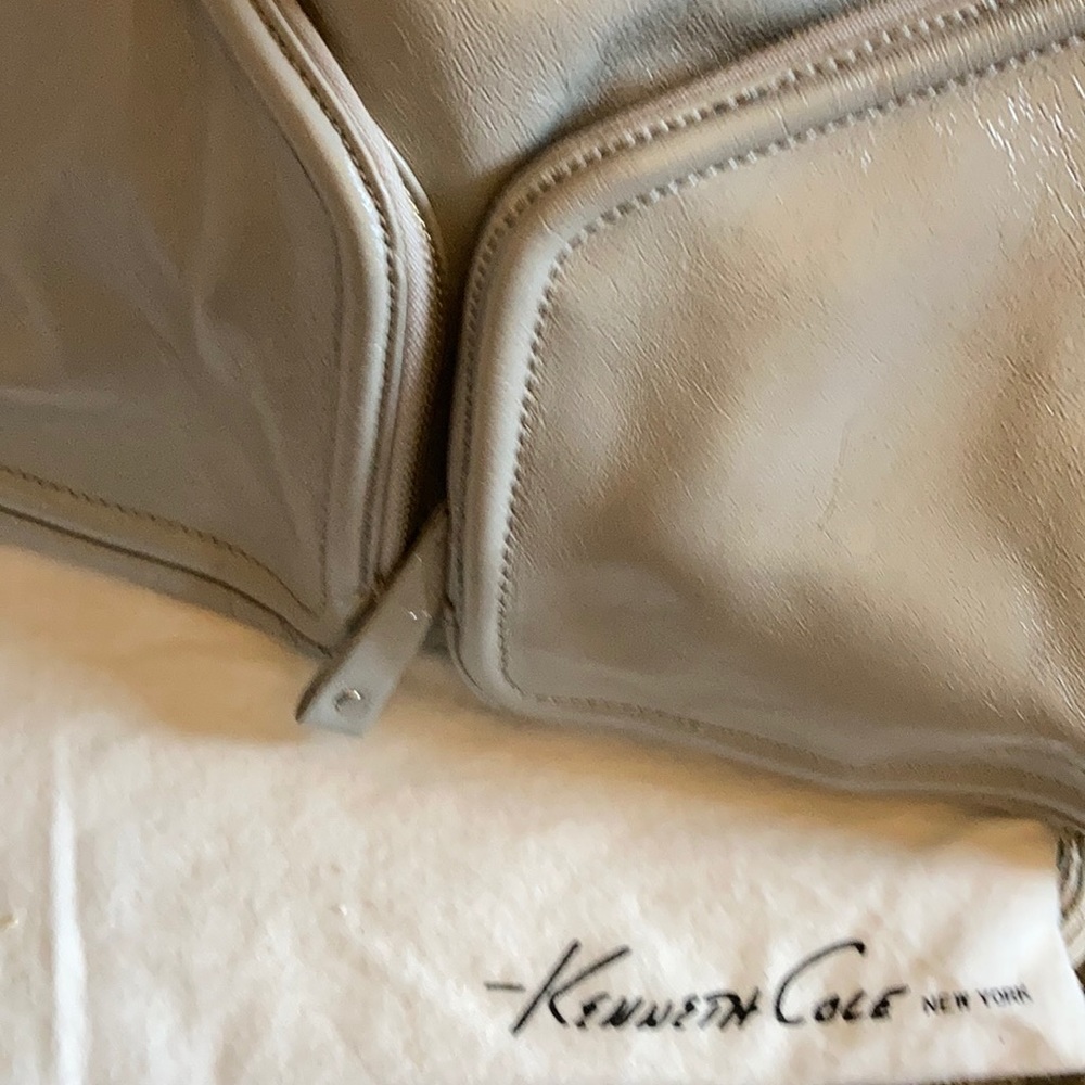 Grey Patent Leather bag - Picture 8 of 10